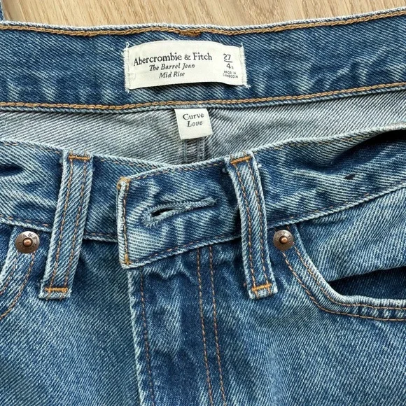 Abercrombie & Fitch mid rise barrel jeans - Picture 4 of 4